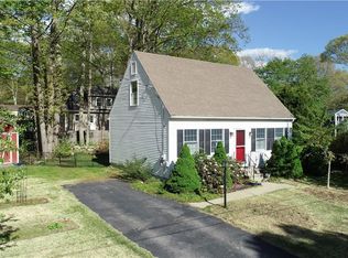 81 S Beechwood Rd, Niantic, CT 06357