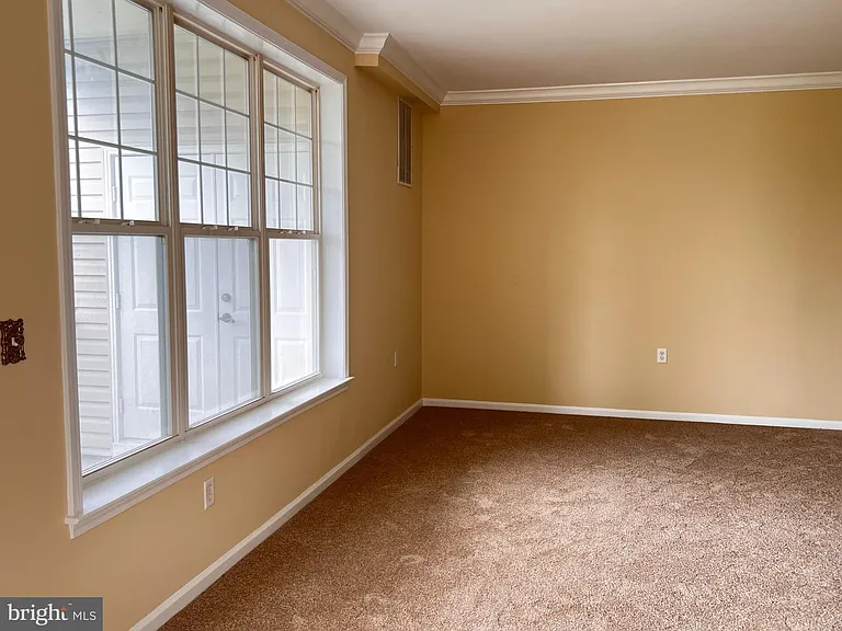 232 Masterson Ct — Photo 7