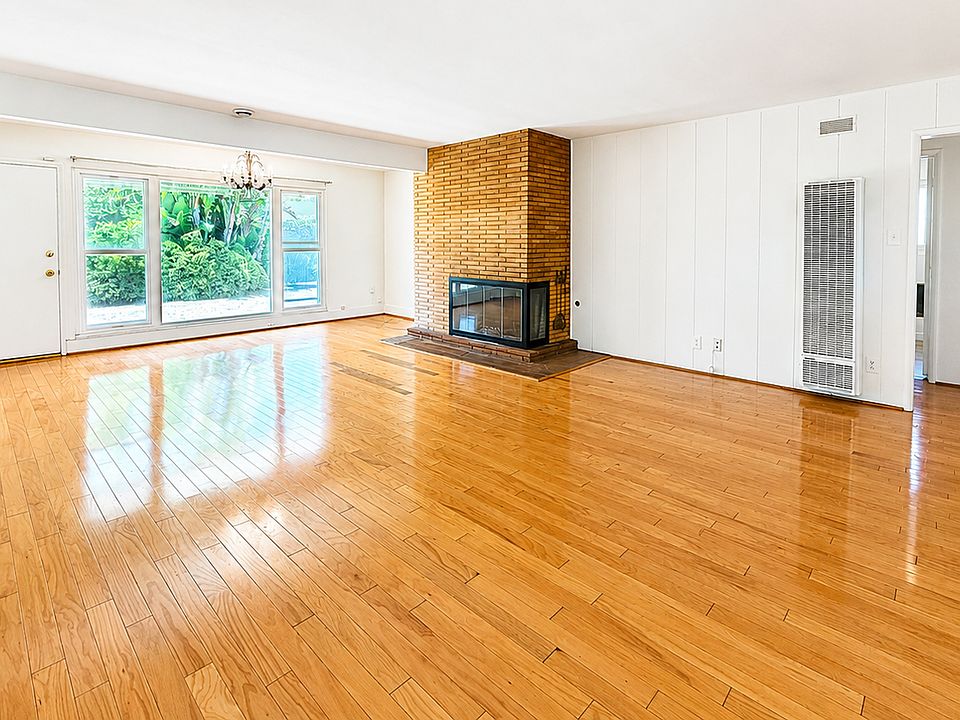1st image of 7328 W 88th Pl
