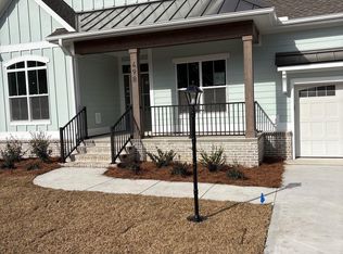 498 Genoes Point Rd SW, Supply, NC 28462