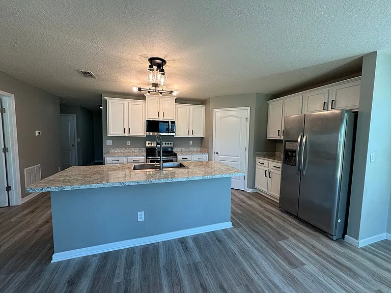 217 Brooklet Cir — Photo 11