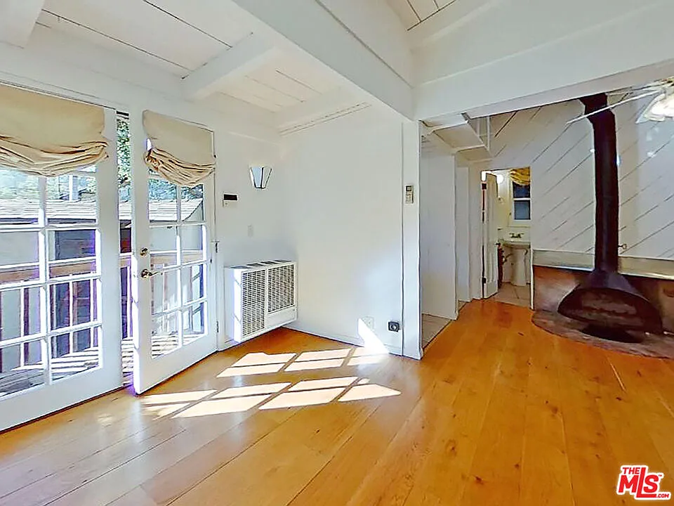 1 bed, 550 sqft, $2,500 — Photo 4