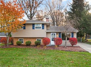 363 Erieview Blvd, Sheffield Lake, OH