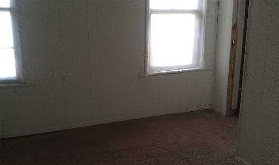 5th image of 2202 Crescent Club Dr