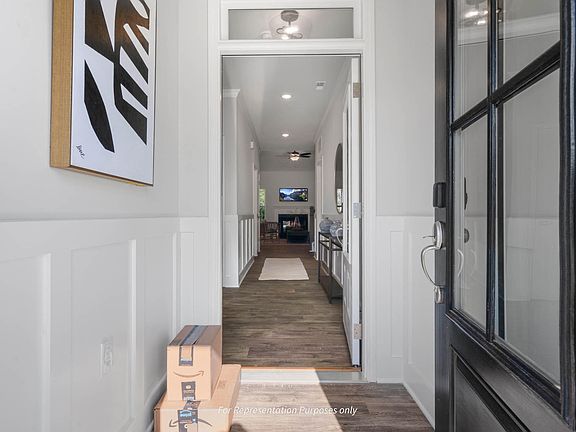 3rd image of 532 Beacon Hill Rd