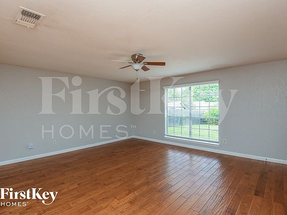 5th image of 4912 Sandalwood Ln