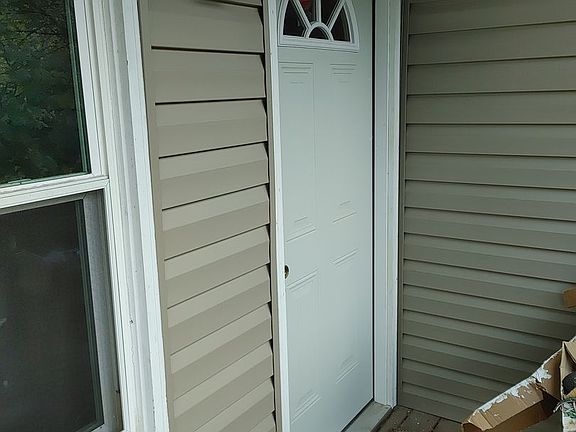 3rd image of 1471 Old Us Highway 52 S APT 6