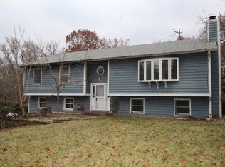 401 N Cresthill Ave, McHenry, IL 60051