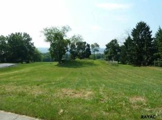 2282 Spangler Cir, York, PA 17406