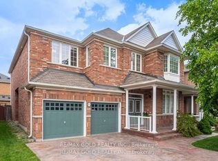 5 Summershade St, Brampton, ON L6P2B9