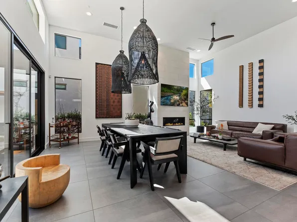 125 Blue Moon Dr, Palm Springs, CA 92262