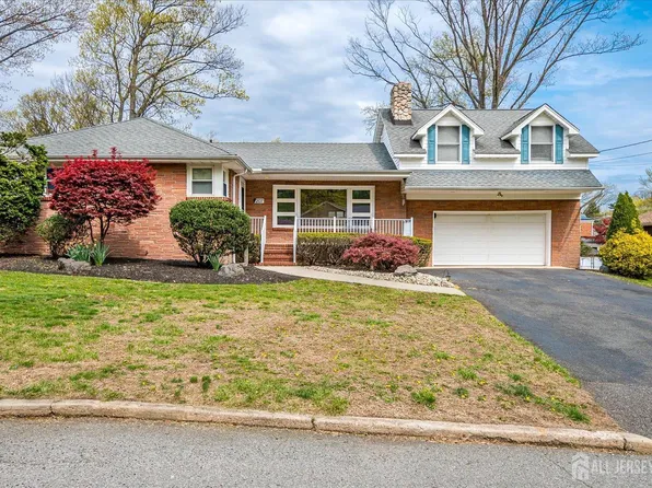 207 Dellwood Rd, Metuchen, NJ 08840