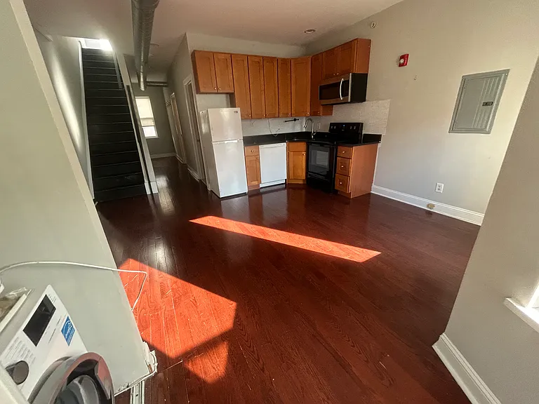 1613 Frankford Ave #3B — Photo 3