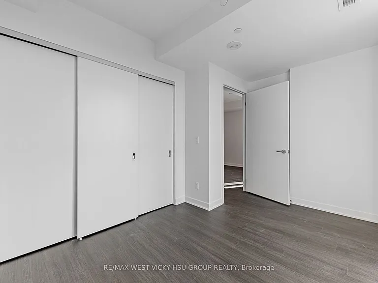 185 Alberta Ave #810 — Photo 18