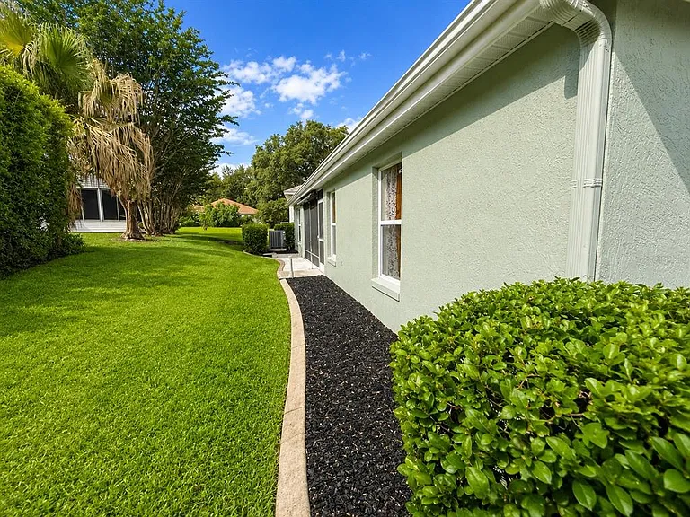 1211 Cabella Cir — Photo 2