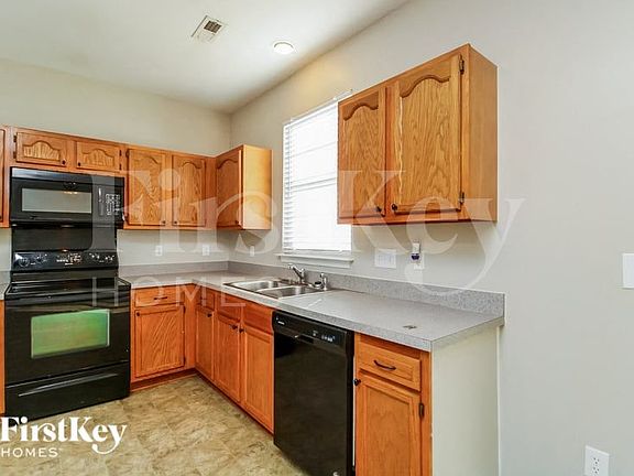 5th image of 225 Brycewood Dr