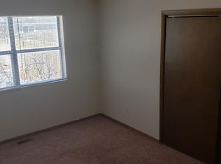 409 S Robin Rd, Wichita, KS 67209