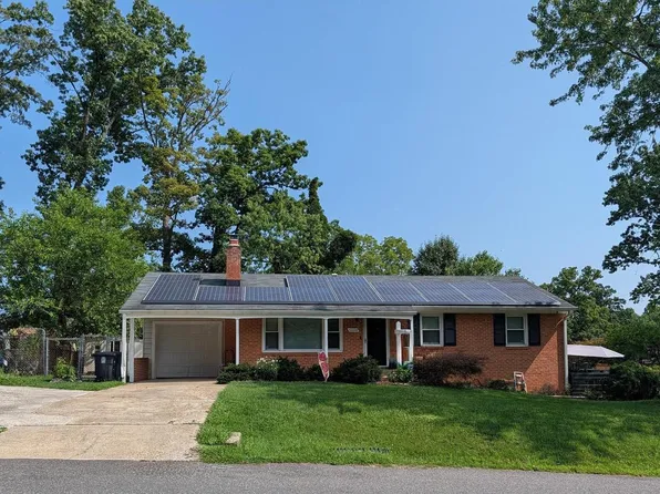 10028 Dubarry St, Glenn Dale, MD 20769