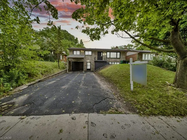 396 Hazel St, Waterloo, ON N2L 3P6