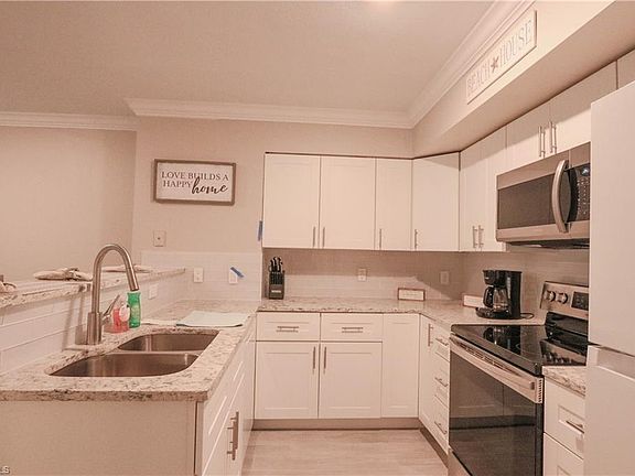 5th image of 8635 River Homes Ln #2305