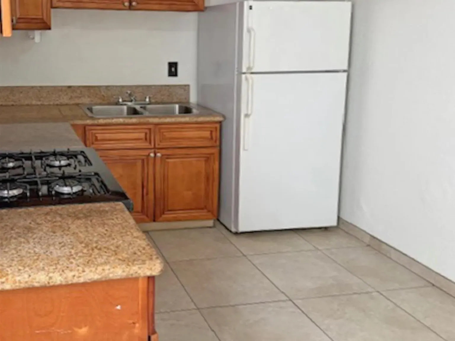 2 bed, 1.0 bath, 700 sqft, $2,195 — Photo 3