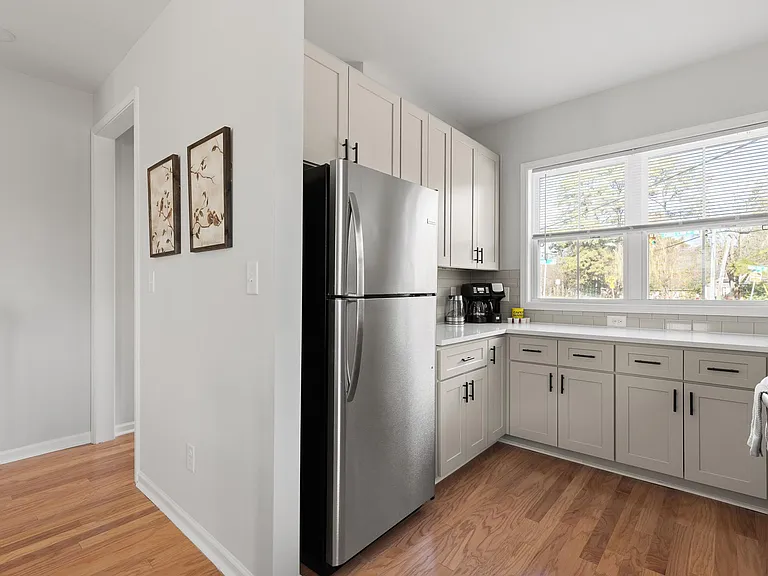 634 Rush St — Photo 8
