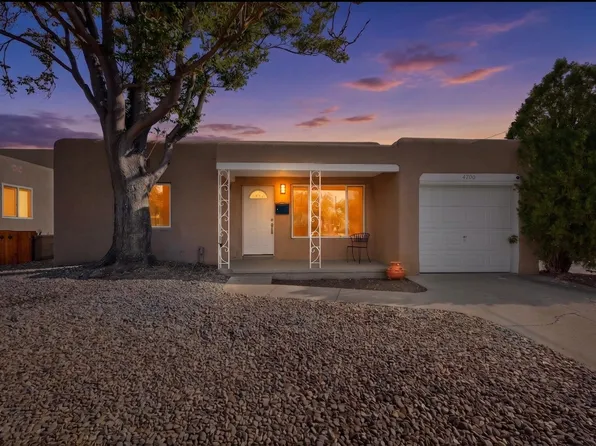 4700 Crest Ave SE, Albuquerque, NM 87108