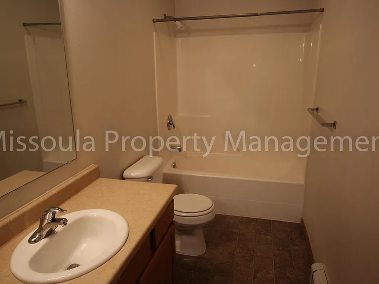 McDonald Ave Apts. — Photo 10