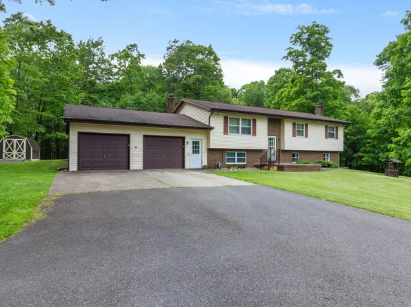 96 Hemlock Heights Rd, Du Bois, PA 15801