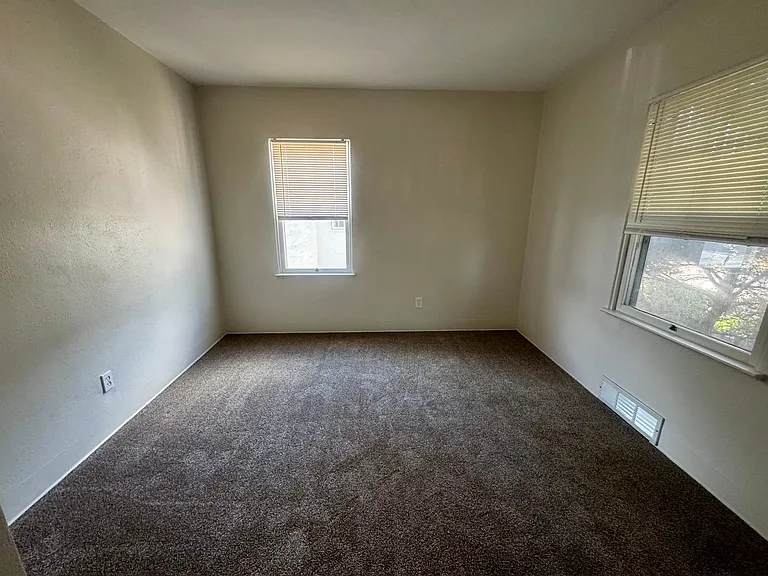618 N Foote Ave — Photo 17