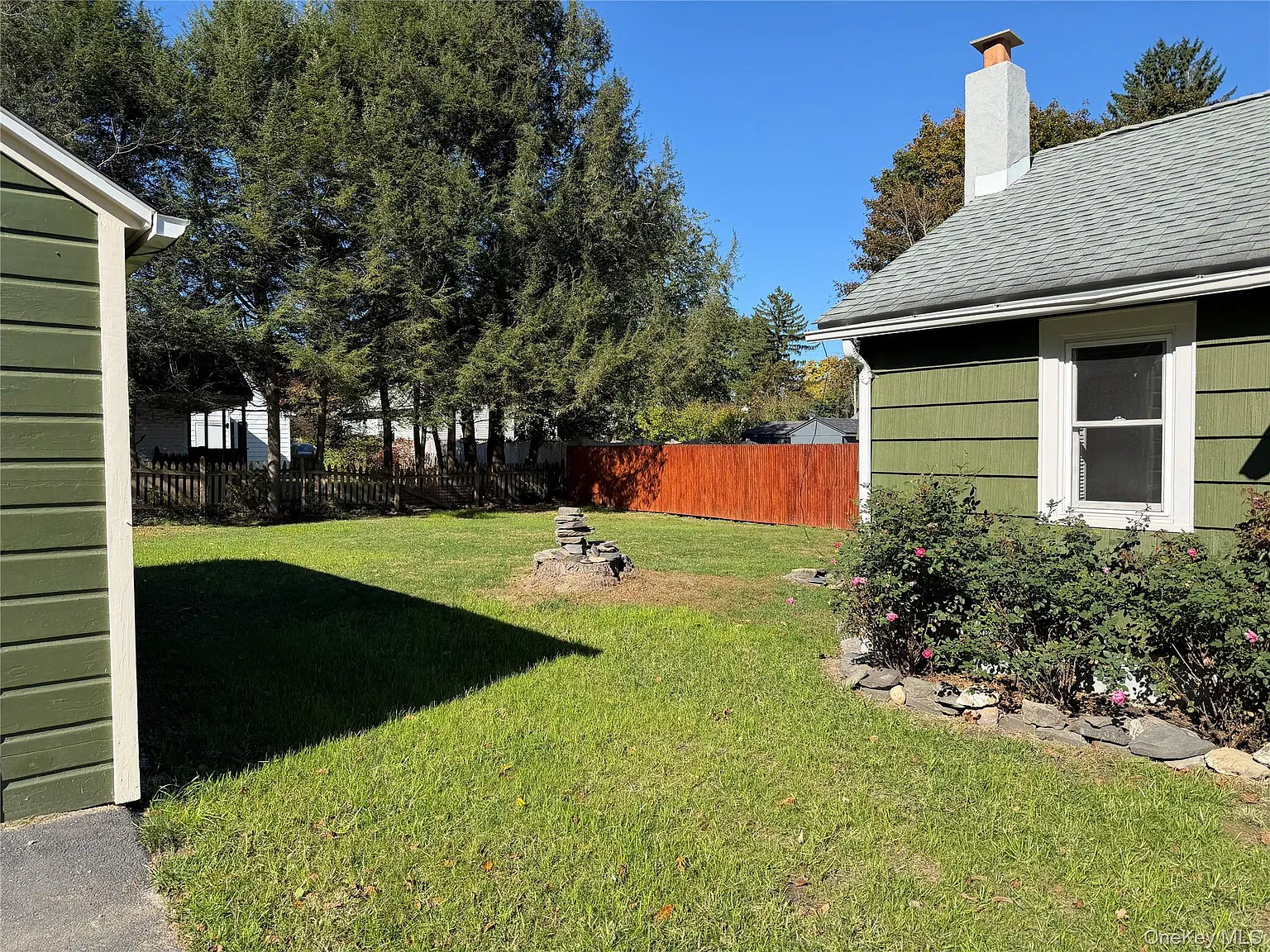 2 bed, 1.0 bath, 880 sqft, $3,000 — Photo 4