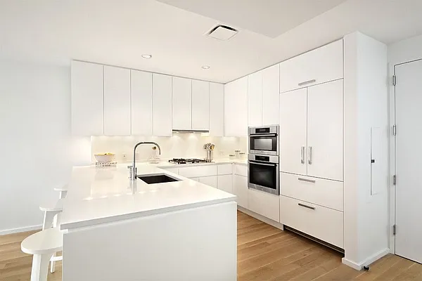 Rented by Taylor Real Estate Group, LLC | media 12