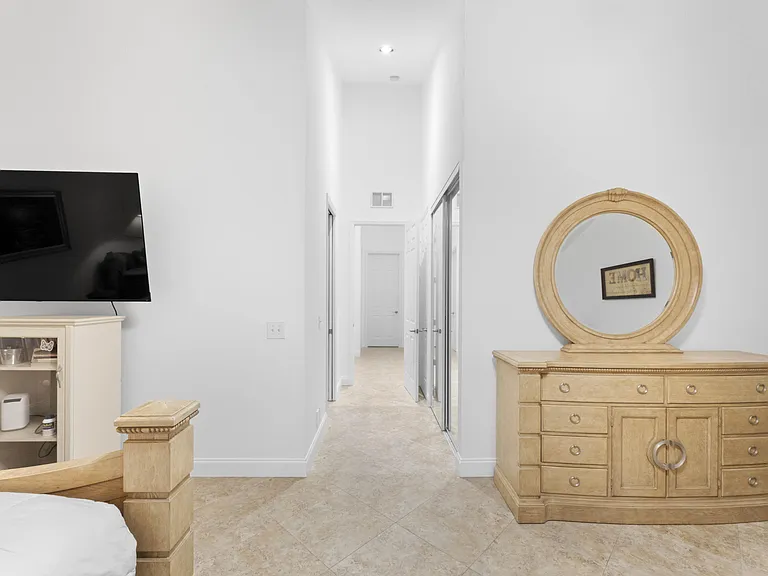 129 Spruce St — Photo 40