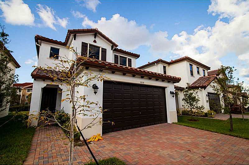 1st image of 9175 Sw 39 St