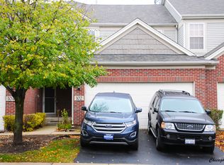102 Neutrenton Ave, Elgin, IL