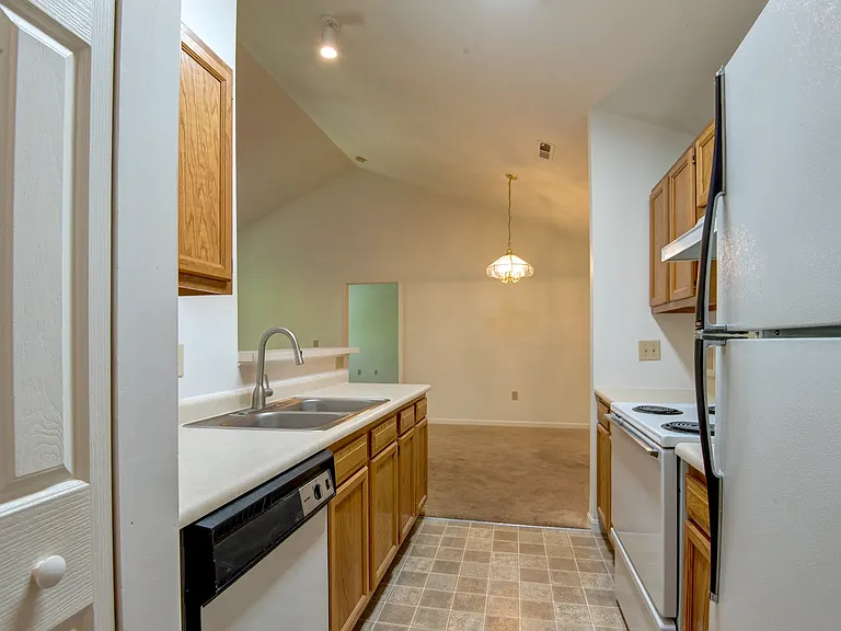 Apartments at Foxtrail — Photo 26
