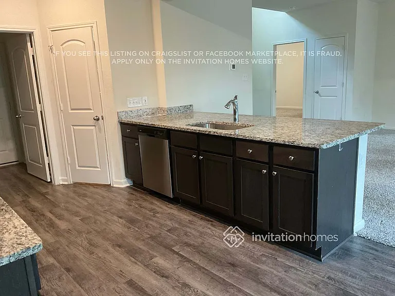 143 Magnolia Dr — Photo 3