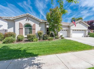 3024 W Clinton Ct, Visalia, CA 93291