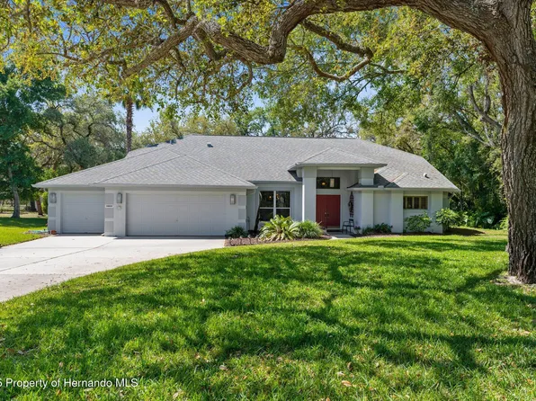 18663 Autumn Lake Blvd, Hudson, FL 34667