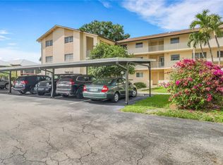 1020 Palm View Dr #C-203, Naples, FL 34110