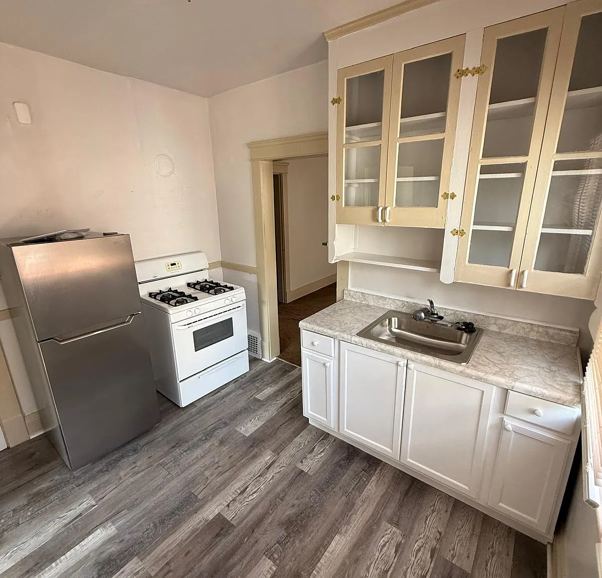 2 bed, 948 sqft, $995 — Photo 4