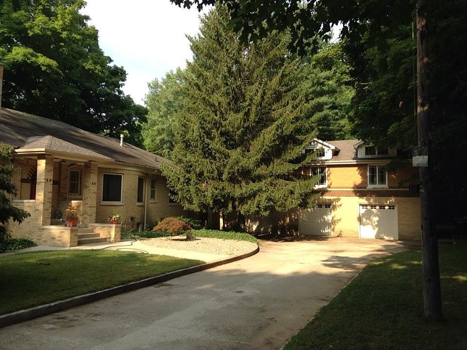2nd image of 7140 Meadowlark #Studio