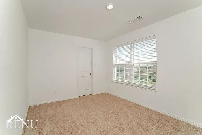 109 Fox Glen Trl — Photo 15