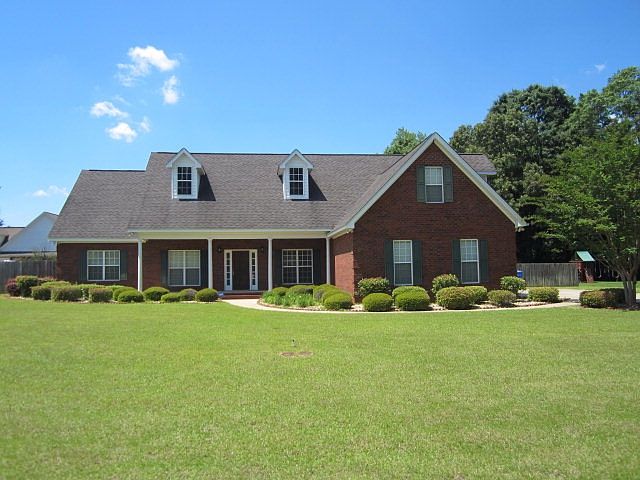 1st image of 203 Fox Den Ct