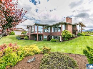 705 Christman Pl, Port Angeles, WA 98362