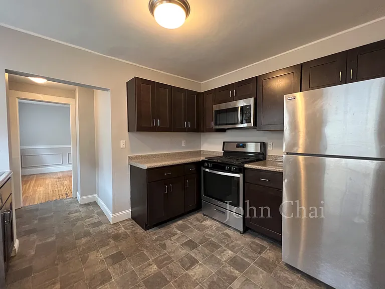 136 Arlington St #1 — Photo 11