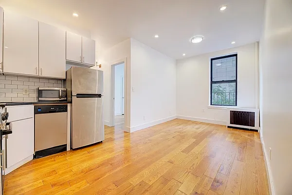 Rented by REAL New York | media 20