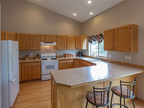 5th image of 6202 N Elton Dr