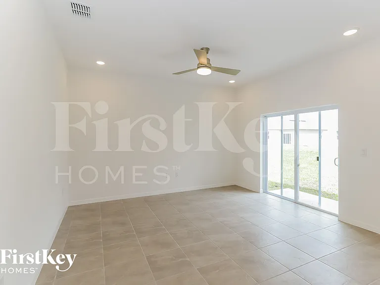 125 Windsor Reserve Dr — Photo 4