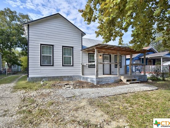 223 Bergfeld Ave, New Braunfels, TX 78130